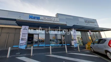 Bureaux à louer à Lesquin avec accès autoroute et nombreux parkings - Offre immobilière - Arthur Loyd
