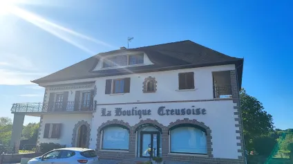 <br />A VENDRE, magnifique maison avec local professionnel entre Limoges et Guéret<br /> - Offre immobilière - Arthur Loyd
