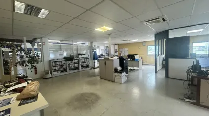 A VENDRE ZI Nord Bâtiment de 1100 m² - Offre immobilière - Arthur Loyd