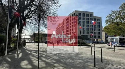 Local commercial 155m² secteur gare TROYES - Offre immobilière - Arthur Loyd