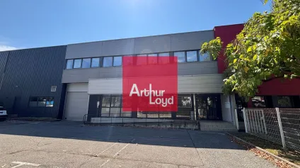 Bureaux à louer à Echirolles avec ascenseur et parkings - Offre immobilière - Arthur Loyd