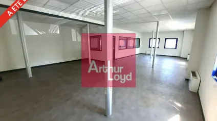 A LOUER CLERMONT FERRAND BREZET BUREAUX 160M² RDC - Offre immobilière - Arthur Loyd