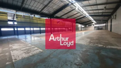COURNON ZI A LOUER ENTREPOT 7918 M² - Offre immobilière - Arthur Loyd