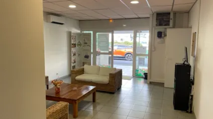 Locaux commerciaux à vendre à BEZIERS 34500 - Offre immobilière - Arthur Loyd
