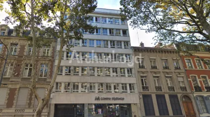 Bureaux à louer à Lille Centre - Immeuble ERP avec parkings en sous-sol et terrasse - Offre immobilière - Arthur Loyd