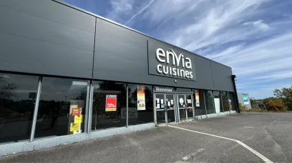 Local commercial à vendre à CHAMPNIERS - ANGOULEME NORD - Offre immobilière - Arthur Loyd