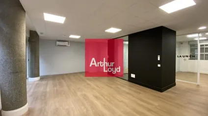 Vente bureaux à Grenoble avec stationnement et accès direct au sous sol - Offre immobilière - Arthur Loyd