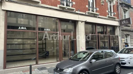 Location local commercial 140 m² Lille quartier Vieux Lille passage fréquent - Offre immobilière - Arthur Loyd