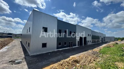 Location entrepôts neufs avec accès routier privilégié à Wasquehal - Offre immobilière - Arthur Loyd