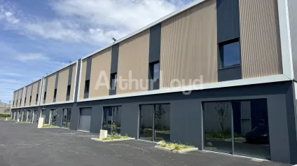 Entrepot neuf à louer à Wasquehal emplacement stratégique accès rapide - Offre immobilière - Arthur Loyd