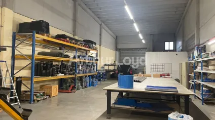 Location entrepôt avec bureaux à Trith-Saint-Léger accès direct autoroute - Offre immobilière - Arthur Loyd