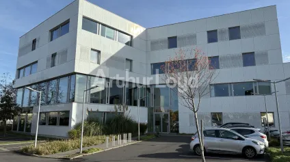 Bureaux à louer à Villeneuve d'Ascq éco-performants et parking sur site - Offre immobilière - Arthur Loyd