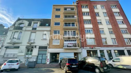 Bureaux à vendre à Marcq-en-Barœul - Espaces lumineux avec balcons privatifs et parkings - Offre immobilière - Arthur Loyd