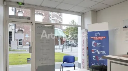 Local d’activité à louer Valenciennes angle centre ville avec bureaux - Offre immobilière - Arthur Loyd
