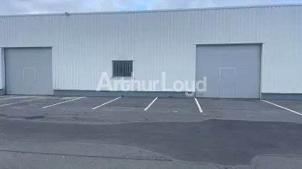 Stockage/atelier/show-room à louer - Douai - Offre immobilière - Arthur Loyd