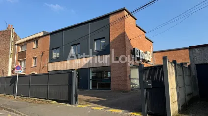 Vente entrepôt et bureaux à Mons-en-Baroeul avec toiture et bureaux neufs - Offre immobilière - Arthur Loyd