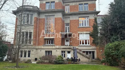 Maison de maître à vendre à Roubaix bureaux et jardin arboré exceptionnel - Offre immobilière - Arthur Loyd
