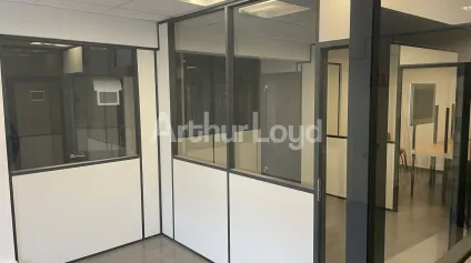 Bureaux à louer à Maubeuge emplacement privilégié parking inclus - Offre immobilière - Arthur Loyd