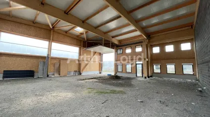 Cellule d'activité à louer à Billy-Berclau accès immédiat RN47 et autoroutes - Offre immobilière - Arthur Loyd