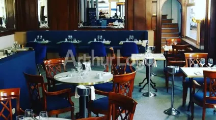 Location restaurant locaux commerciaux Valenciennes face gare et flux voyageurs - Offre immobilière - Arthur Loyd