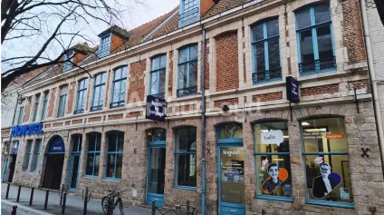 Bureaux en location Lille proche transports rénovés avec hall privatif - Offre immobilière - Arthur Loyd