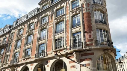 Bureaux à louer à Lille centre dans immeuble rénové lumineux et accessible - Offre immobilière - Arthur Loyd