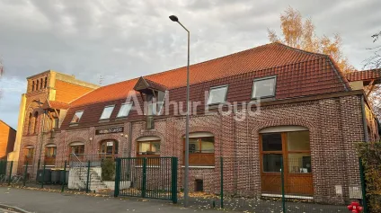 Immeuble de bureaux indépendant à vendre - Visibilité, accessibilité et stationnement aux portes de Lille - Offre immobilière - Arthur Loyd