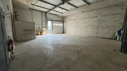 Locaux d'activité 160 m² à vendre - Bonne HSP - Grasse - Offre immobilière - Arthur Loyd