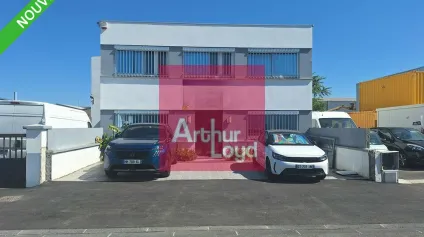 BREZET - BUREAUX DE 110 M² A LOUER AVEC TERRASSES - Offre immobilière - Arthur Loyd