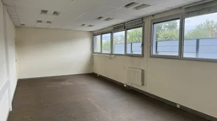 SAINT AVERTIN BUREAU A LOUER 48 M² - Offre immobilière - Arthur Loyd