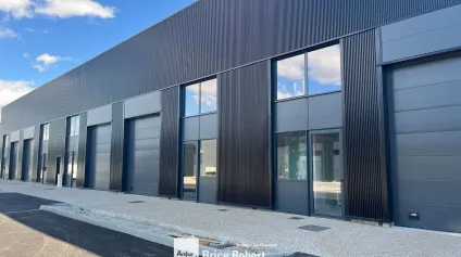 Local d'activités à vendre à Trévoux dans parc sécurisé et modulable - Offre immobilière - Arthur Loyd