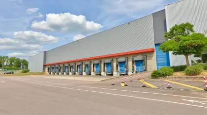 Entrepôt à louer à Gargenville accès immédiat autoroute A13 et ICPE 1510 - Offre immobilière - Arthur Loyd