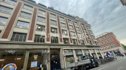Bureaux à louer Lille centre grande hauteur sous plafond et accessibilité - Offre immobilière - Arthur Loyd