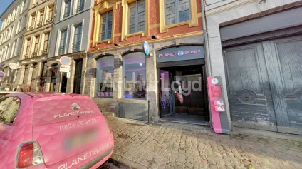 Location local commercial Vieux-Lille surface 100 m² avec parking proche - Offre immobilière - Arthur Loyd