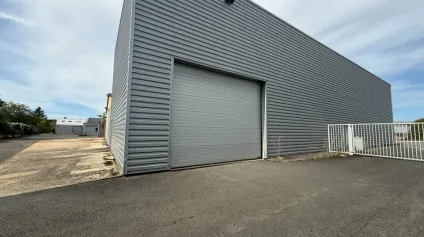A VENDRE - LOCAL D'ACTIVITÉ - Offre immobilière - Arthur Loyd