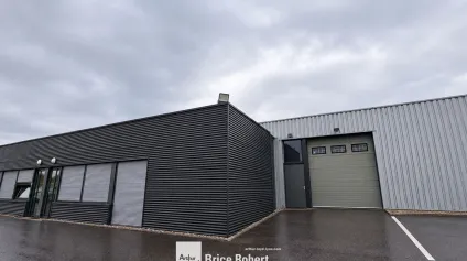 A louer - Local industriel avec des bureaux aménagés et sanitaires doubles - Rillieux-la-Pape - Offre immobilière - Arthur Loyd