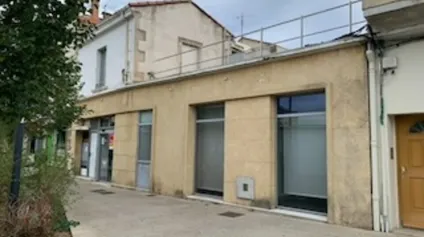 Vente immeuble commercial Avignon surface 153 m2 sur deux niveaux - Offre immobilière - Arthur Loyd