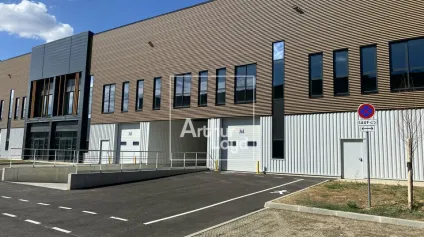 LOCAUX NEUFS A LOUER WISSOUS - Offre immobilière - Arthur Loyd