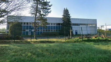 BATIMENT INDEPENDANT DE 4404 M² SUR UN TERRAIN DE 9413 M² - Offre immobilière - Arthur Loyd