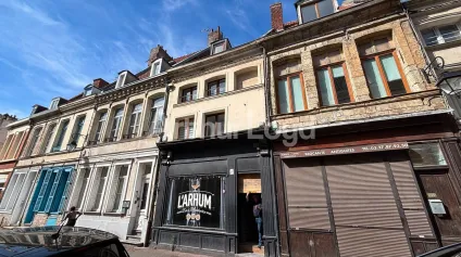 Immeuble mixte à vendre à Douai - Local commercial avec appartements libres en centre-ville - Offre immobilière - Arthur Loyd