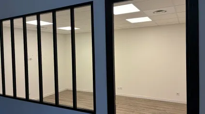 <br />A louer local d'activité-commercial PERIGNY 191m²<br /> - Offre immobilière - Arthur Loyd