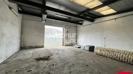 ZI ÉCOUFLANT STOCKAGE / BUREAUX 160 M² SUR FONCIER DE 900 m² A LOUER - Offre immobilière - Arthur Loyd