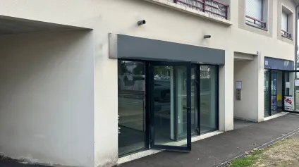 Location locaux commerciaux Saint-Sébastien-sur-Loire proche Intermarché - Offre immobilière - Arthur Loyd