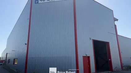 Locaux d'activités à louer à Dagneux hauteur sous plafond de 10 5 m - Offre immobilière - Arthur Loyd