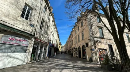 Chalon sur Saône -Droit au bail Local commercial 50 m² - Offre immobilière - Arthur Loyd