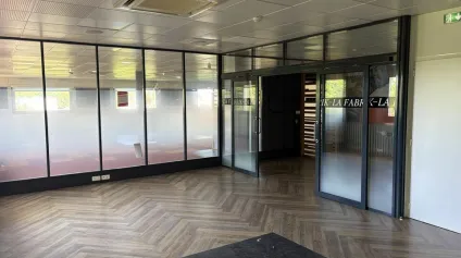 BUREAUX FONCTIONNELS DE 337 M² À VENDRE À NIORT - Offre immobilière - Arthur Loyd