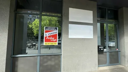 TOURS CENTRE BUREAUX COMMERCIAUX A VENDRE 80 M² EN RDC AVEC VITRINE - Offre immobilière - Arthur Loyd