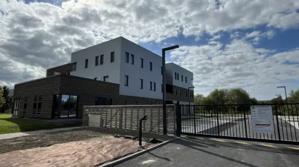 A VENDRE - HONFLEUR - BUREAUX 1 325 m2 - Divisible 90 m2 - Offre immobilière - Arthur Loyd