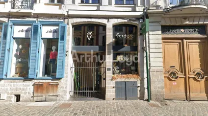 Location local commercial 58,76 m2 Vieux Lille visibilité vitrine - Offre immobilière - Arthur Loyd