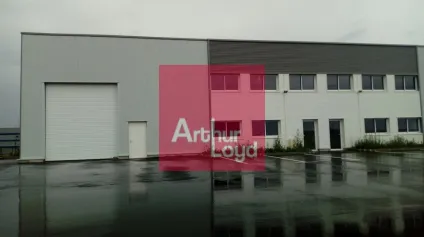 GERZAT PARC LOGISTIQUE A LOUER LOCAL ACTIVITE 366 M² - Offre immobilière - Arthur Loyd